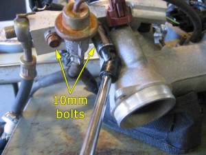 Removing the fuel pressure regulator