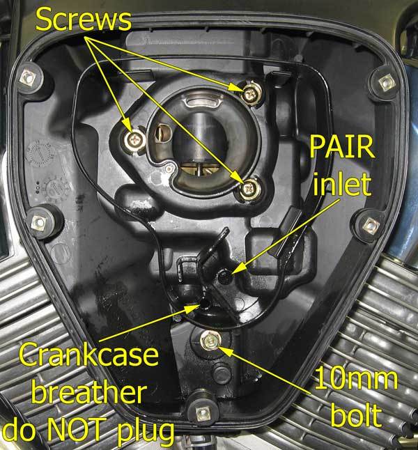 Inside the VTX 1300 airbox