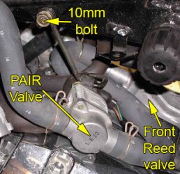 VTX 1800 PAIR valve and mounting bolt